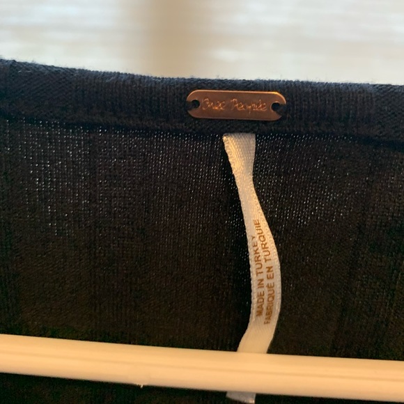 Free people button top - Picture 2 of 4